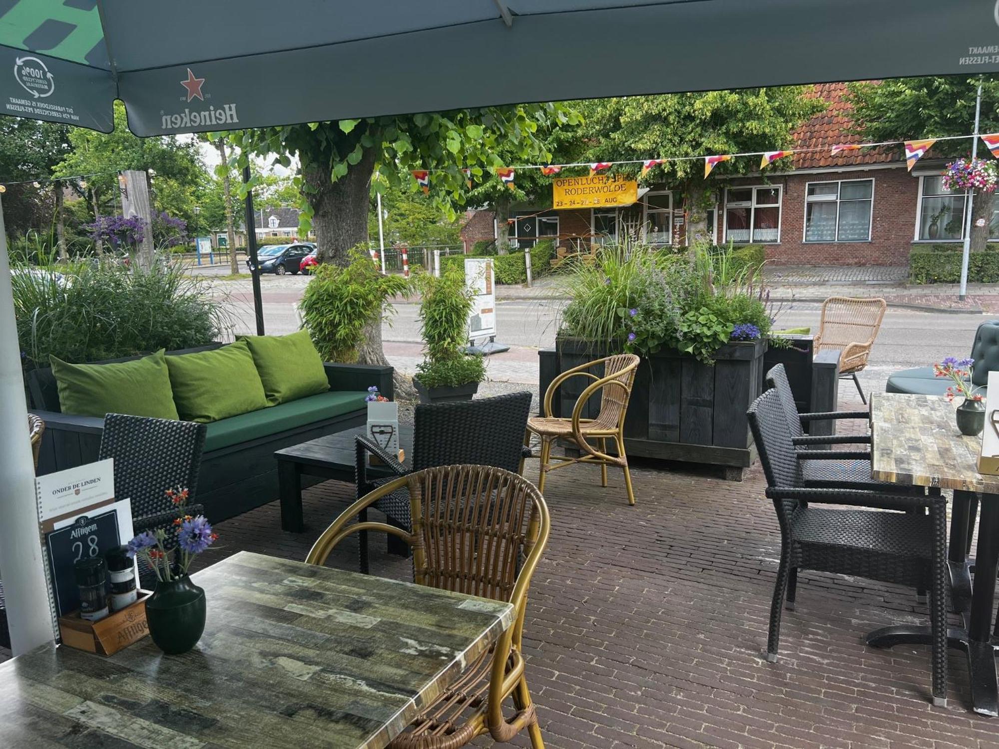 Hotel Onder De Linden Roden Bagian luar foto